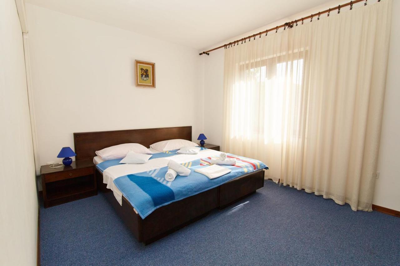 Apartments And Rooms With Parking Space Crikvenica - 19125 Exterior photo