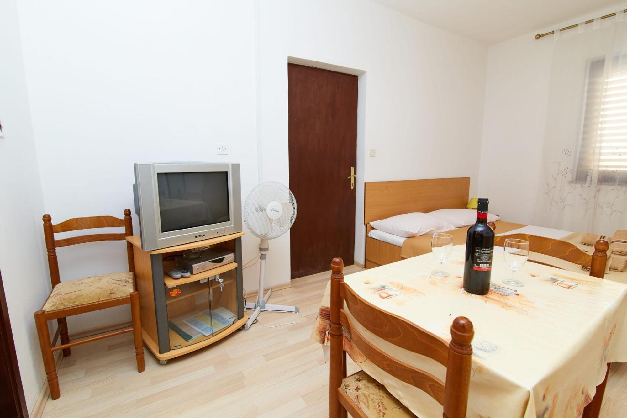 Apartments And Rooms With Parking Space Crikvenica - 19125 Room photo